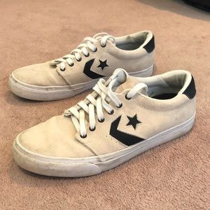 Cream Converse Lowtops Sz 10